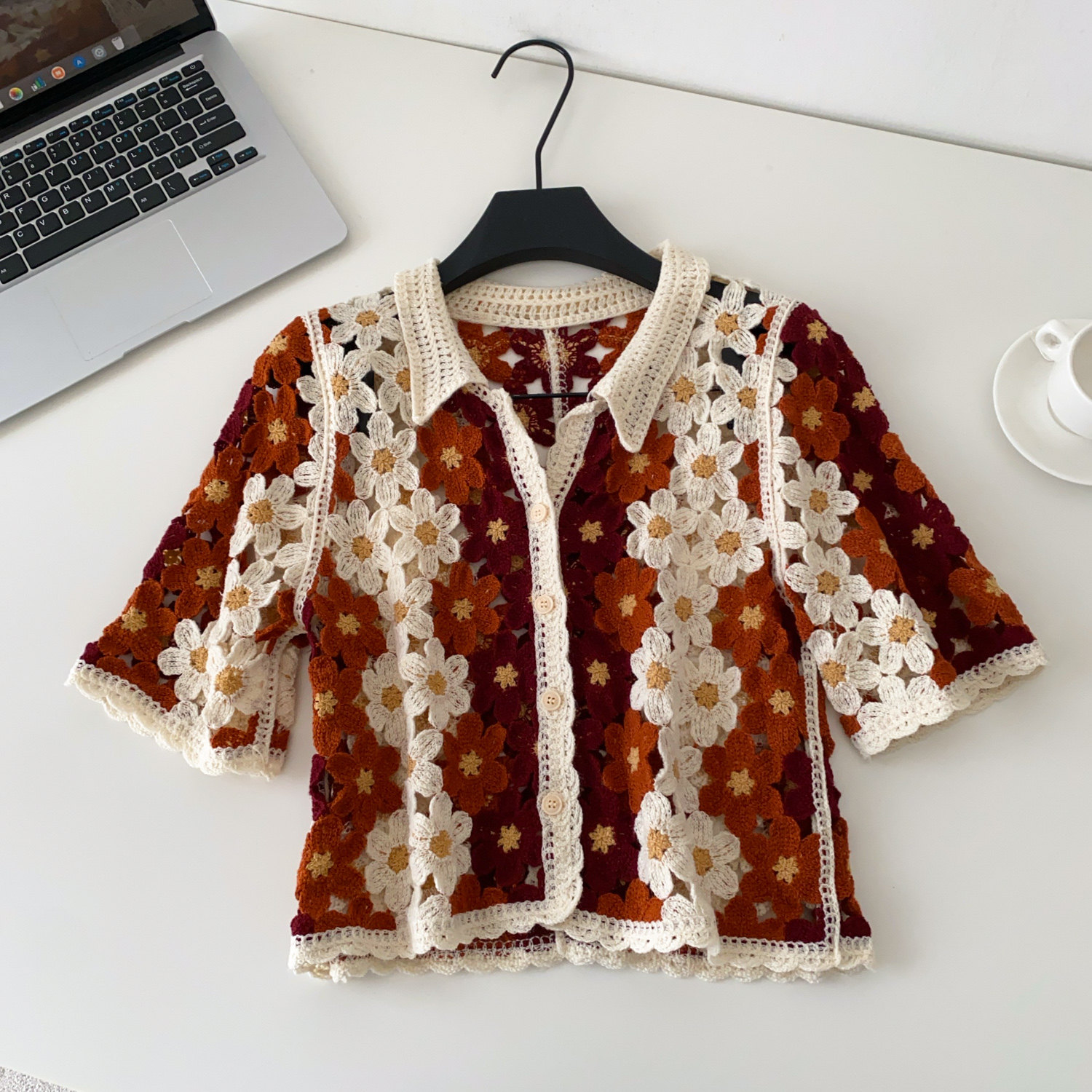 Damski kardigan z kwiatowym wz – Crochet Top Boho recenzja i cena